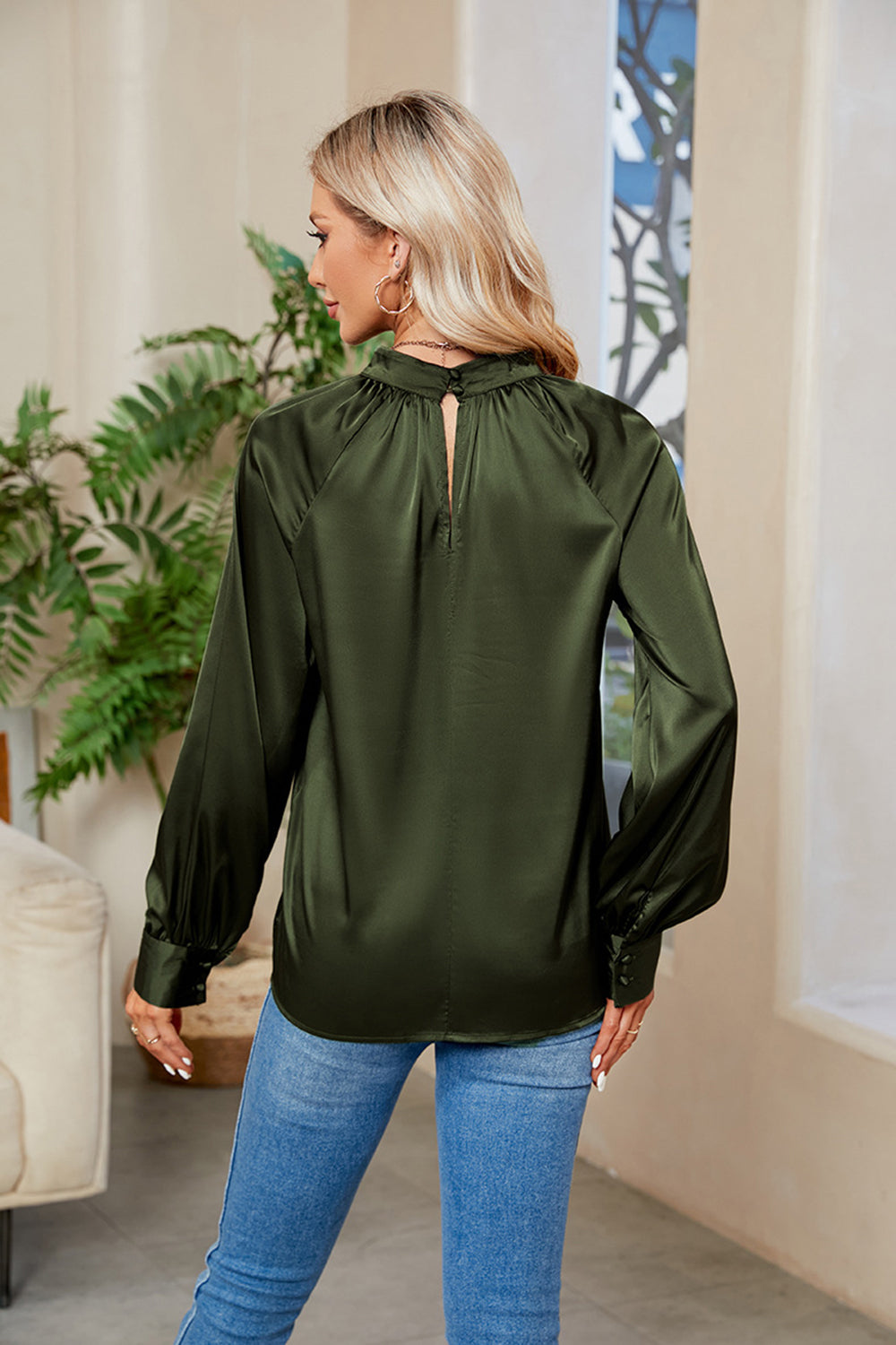 262f27df8ac1449c8a3ed8066dc4cfdc-Max